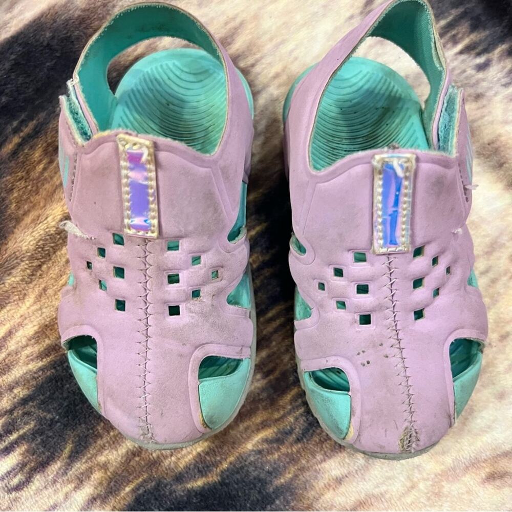 Wonder Nation Ankle Strap Baby Girl Water Shoes Sandals Size 5 / 6 Light Purple - Picture 2 of 10